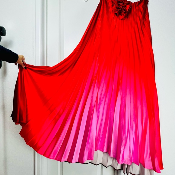 Delfi Collective Kimberly Ombre Pleated Rosette Strapless Dress Red Pink Medium - Picture 10 of 16